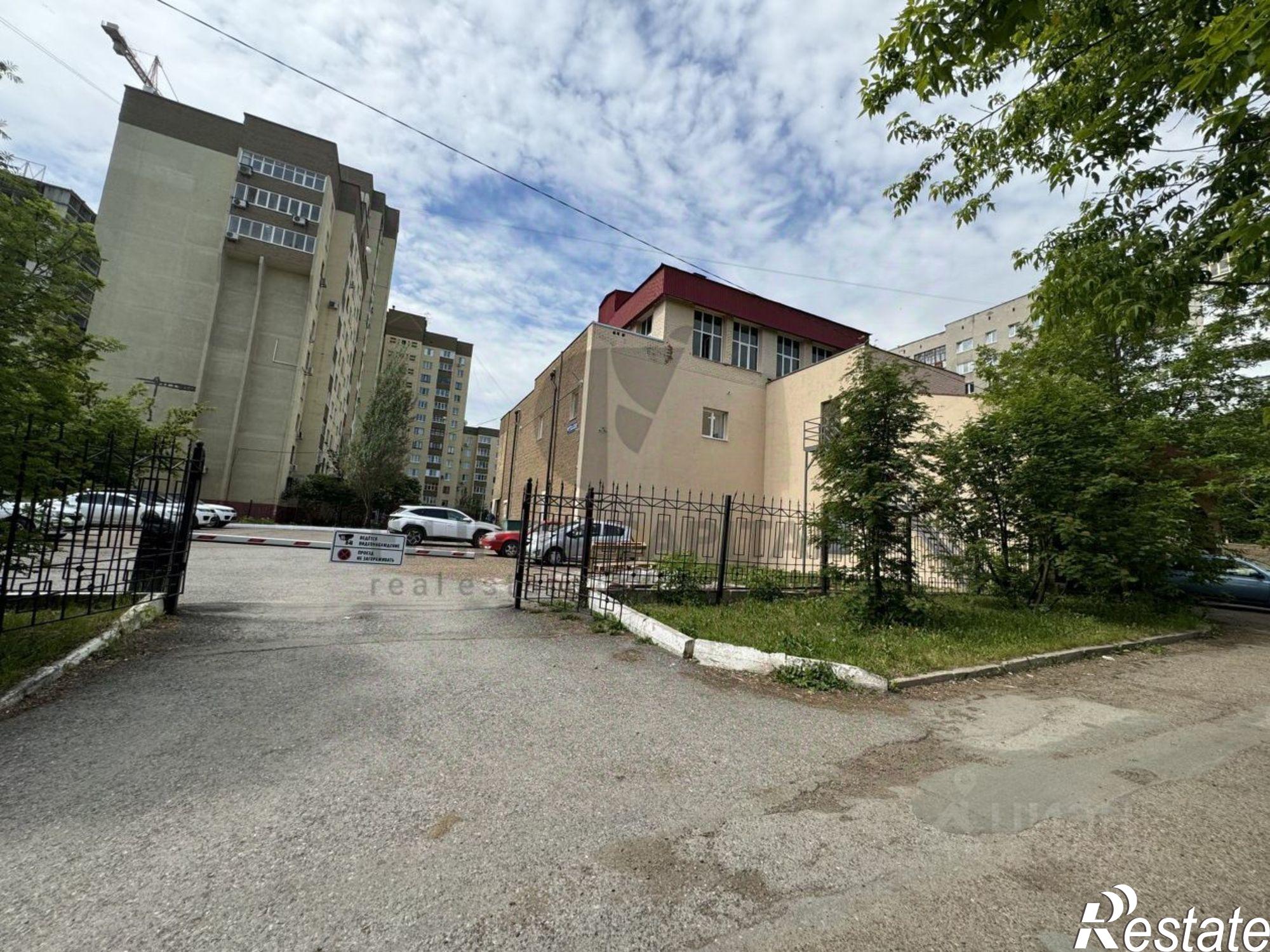 Купить ОСЗ, отдельно стоящее здание за 150 000 000 рублей на пр-кт Октября, 33/2