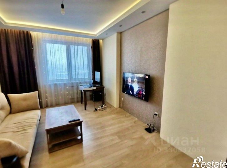 3-комн квартира ул Айская, 8,  д. 8