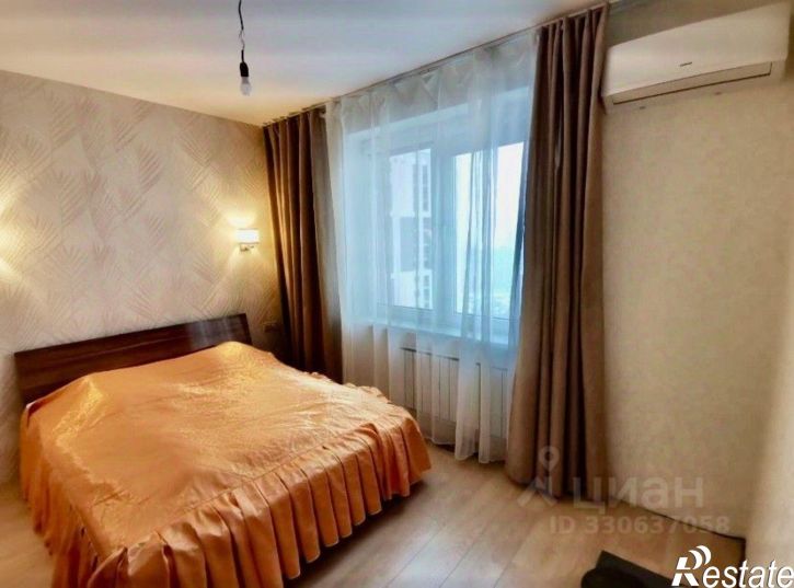 3-комн квартира ул Айская, 8,  д. 8