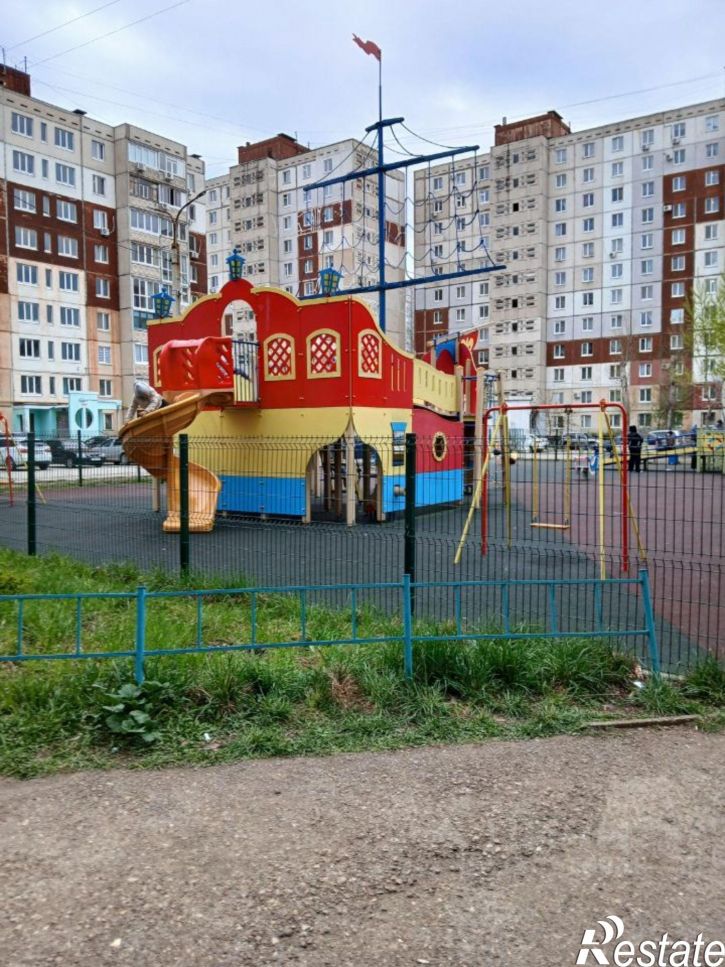 2-комн квартира улица Юрия Гагарина, 18,  д. 18