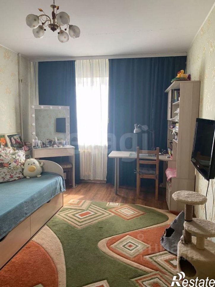 4-комн квартира улица Юрия Гагарина, 57/2,  д. 57/2