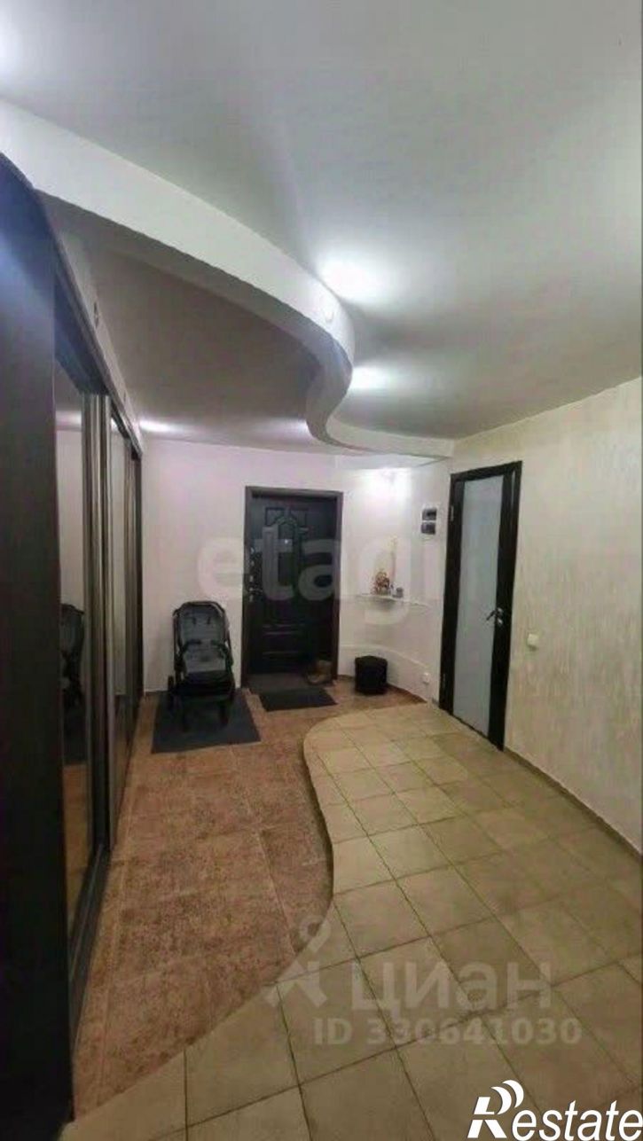 2-комн квартира улица Адмирала Макарова, 22,  д. 22