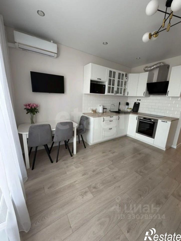 3-комн квартира ул Пархоменко, 156в,  д. 156в