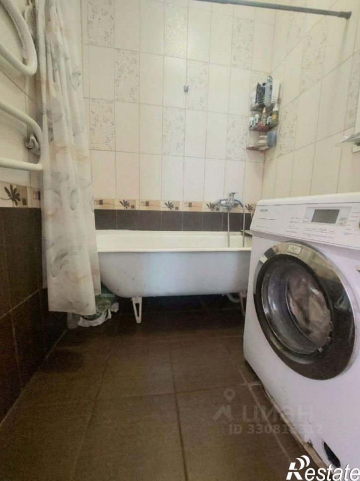 3-комн квартира улица Ульяновых, 44,  д. 44