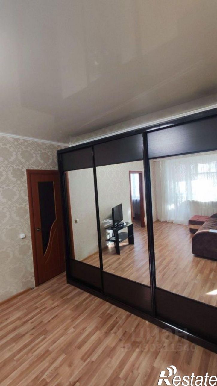 2-комн квартира улица Комарова, 34А,  д. 34А
