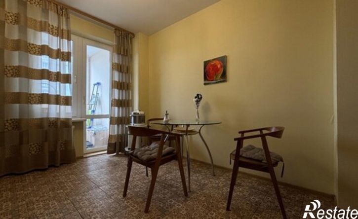 2-комн квартира улица Рихарда Зорге, 66,  д. 66