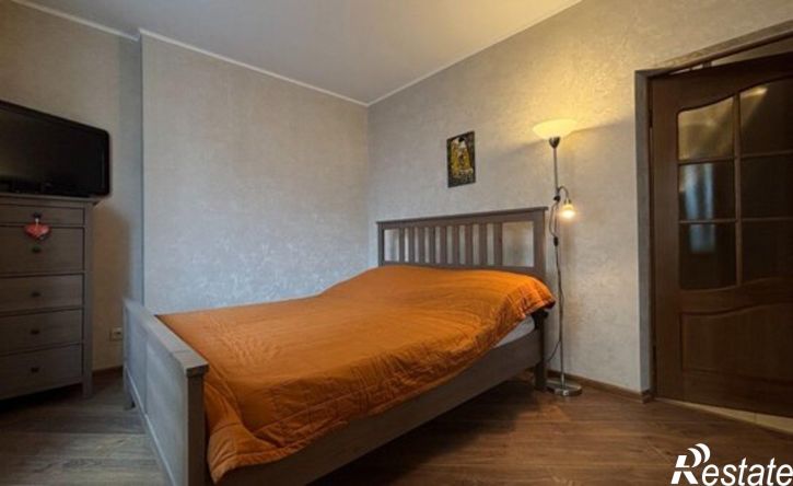 2-комн квартира улица Рихарда Зорге, 66,  д. 66
