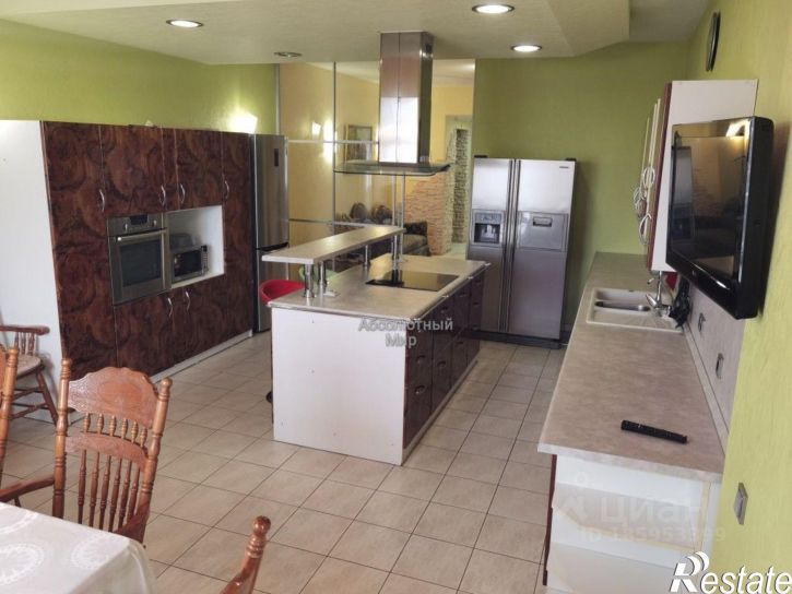 3-комн квартира улица Кирова, 34,  д. 34