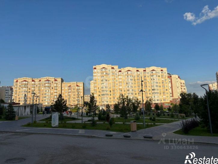 3-комн квартира Зайнаб Биишевой улица, 15,  д. 15