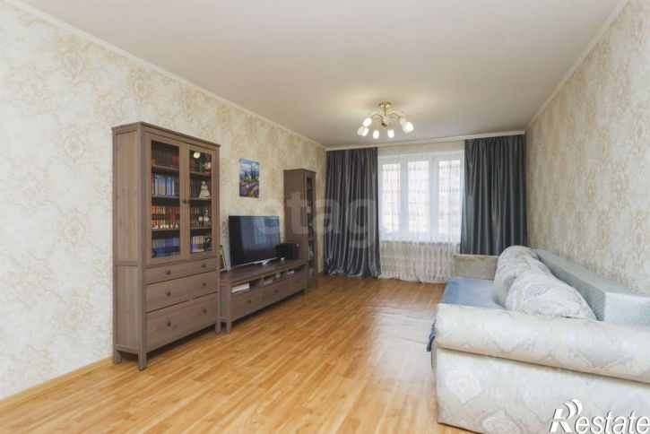 3-комн квартира Зайнаб Биишевой улица, 15,  д. 15