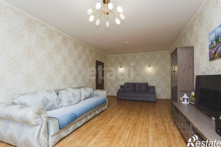 3-комн квартира Зайнаб Биишевой улица, 15,  д. 15
