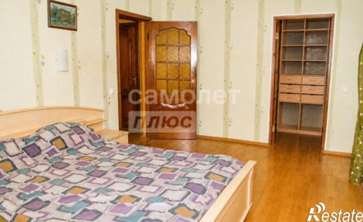 3-комн квартира ул Рихарда Зорге, 70,  д. 70