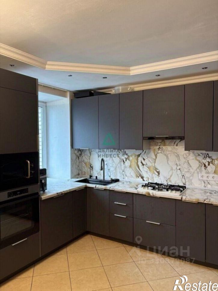 3-комн квартира ул Левитана, 38/3,  д. 38/3