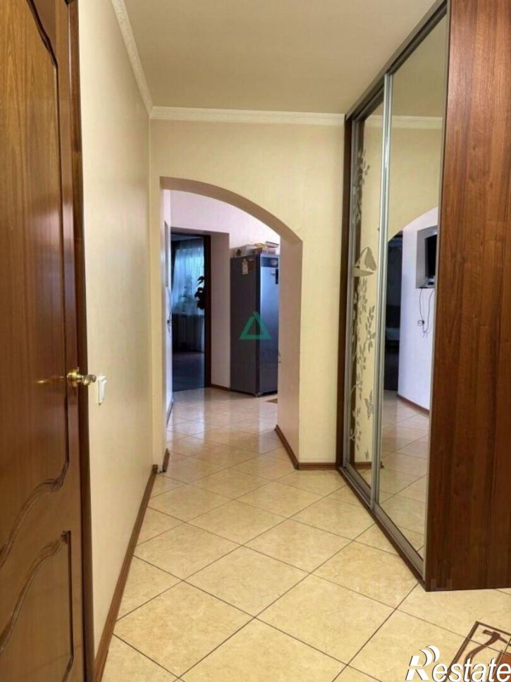 3-комн квартира ул Левитана, 38/3,  д. 38/3