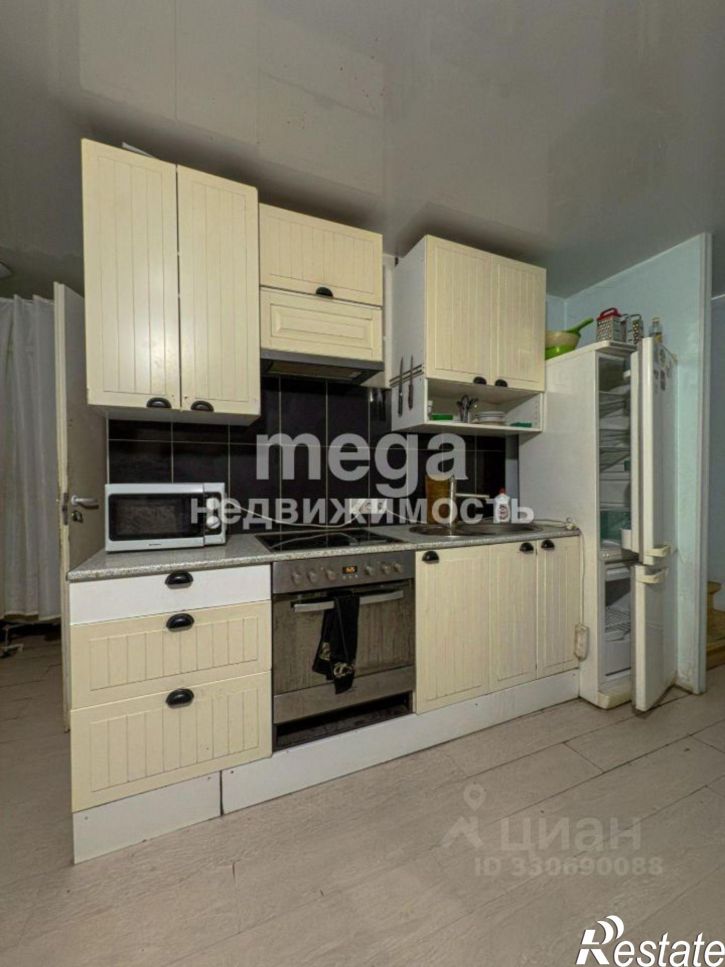 3-комн квартира ул Азналинская, 10,  д. 10
