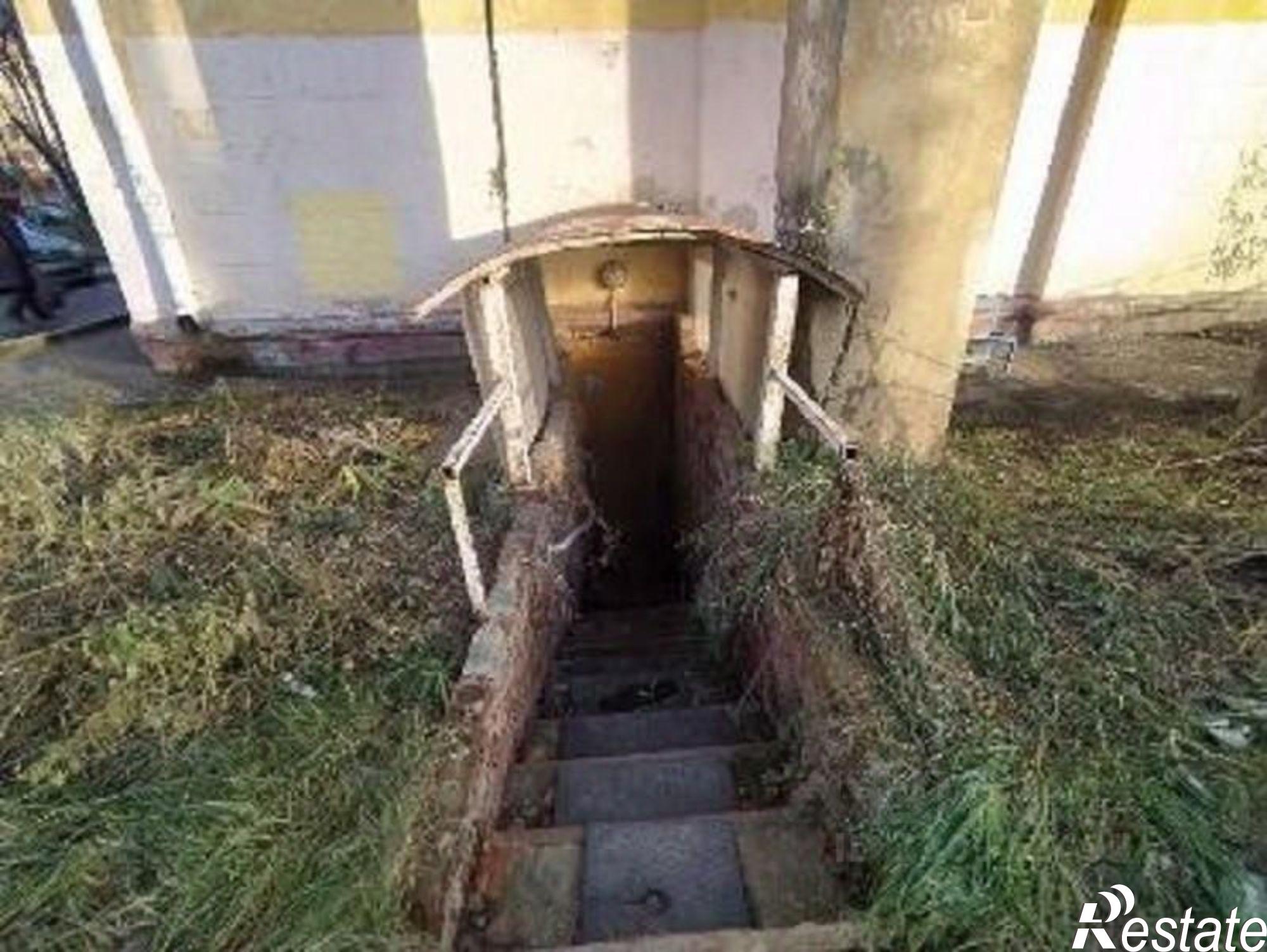 Купить офис, помещение под офис за 226 200 рублей на ул Калинина, 7