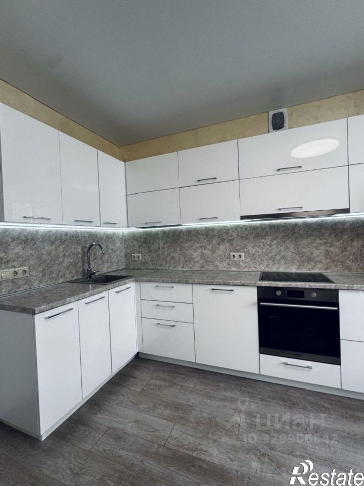 4-комн квартира ул Рихарда Зорге, 63/5,  д. 63/5
