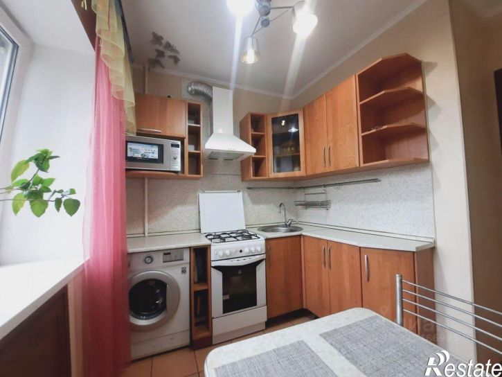 3-комн квартира улица Бессонова, 27,  д. 27