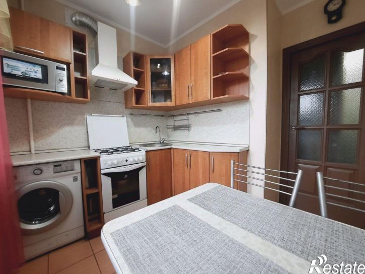 3-комн квартира улица Бессонова, 27,  д. 27