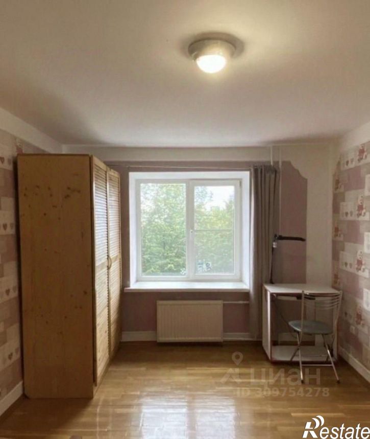 3-комн квартира улица Рабкоров, 2/1,  д. 2/1