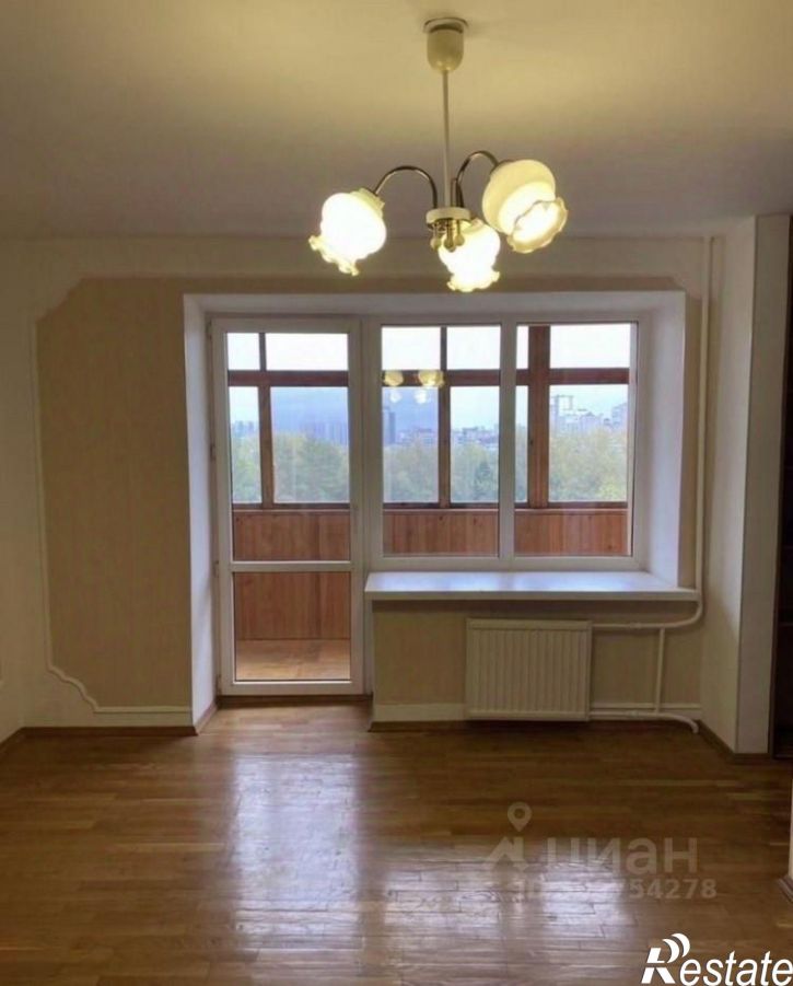 3-комн квартира улица Рабкоров, 2/1,  д. 2/1