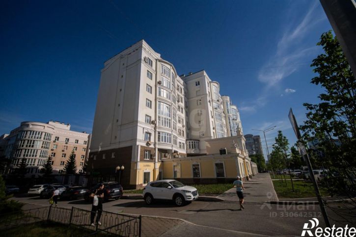 3-комн квартира улица Мустая Карима, 42,  д. 42
