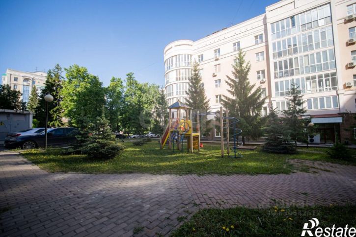 3-комн квартира улица Мустая Карима, 42,  д. 42