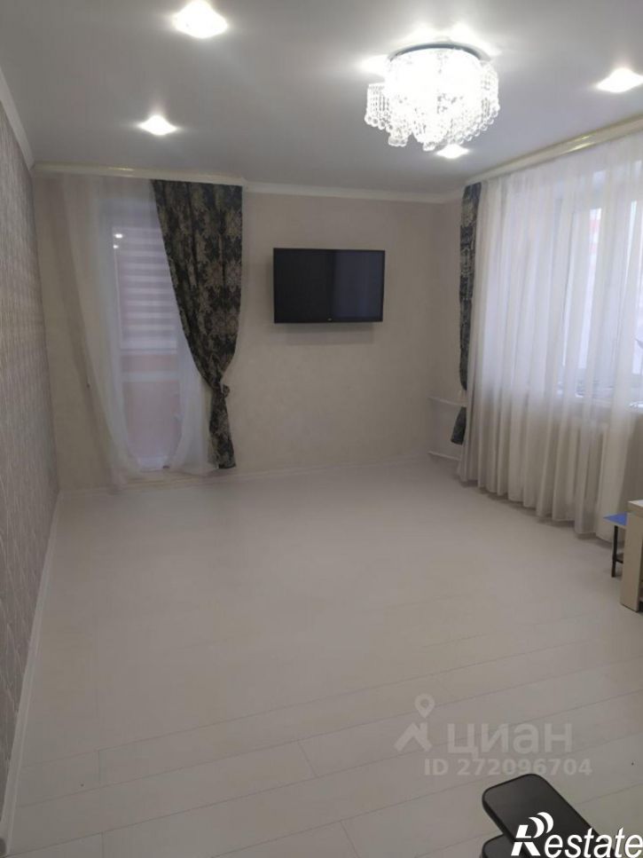 2-комн квартира улица Минигали Губайдуллина, 19/6,  д. 19/6