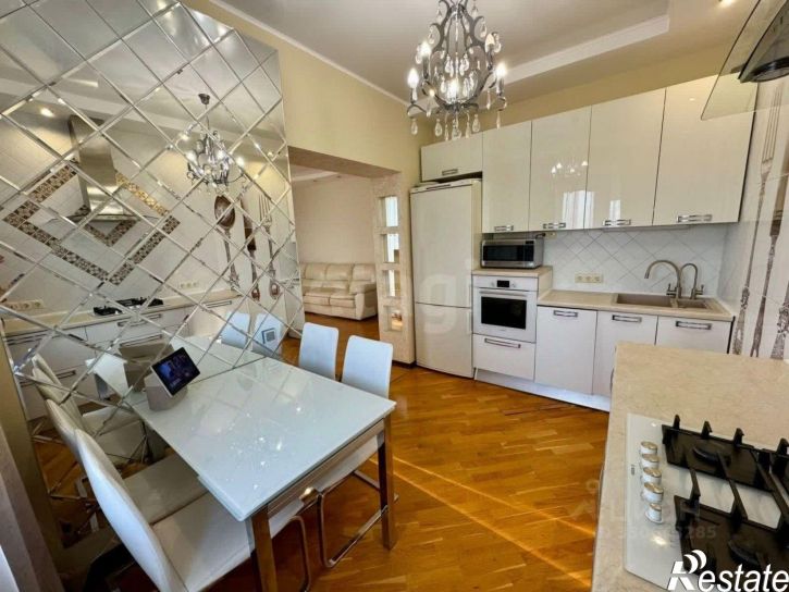 3-комн квартира ул Авроры, 3/1,  д. 3/1