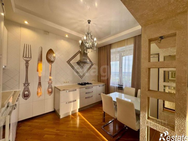3-комн квартира ул Авроры, 3/1,  д. 3/1