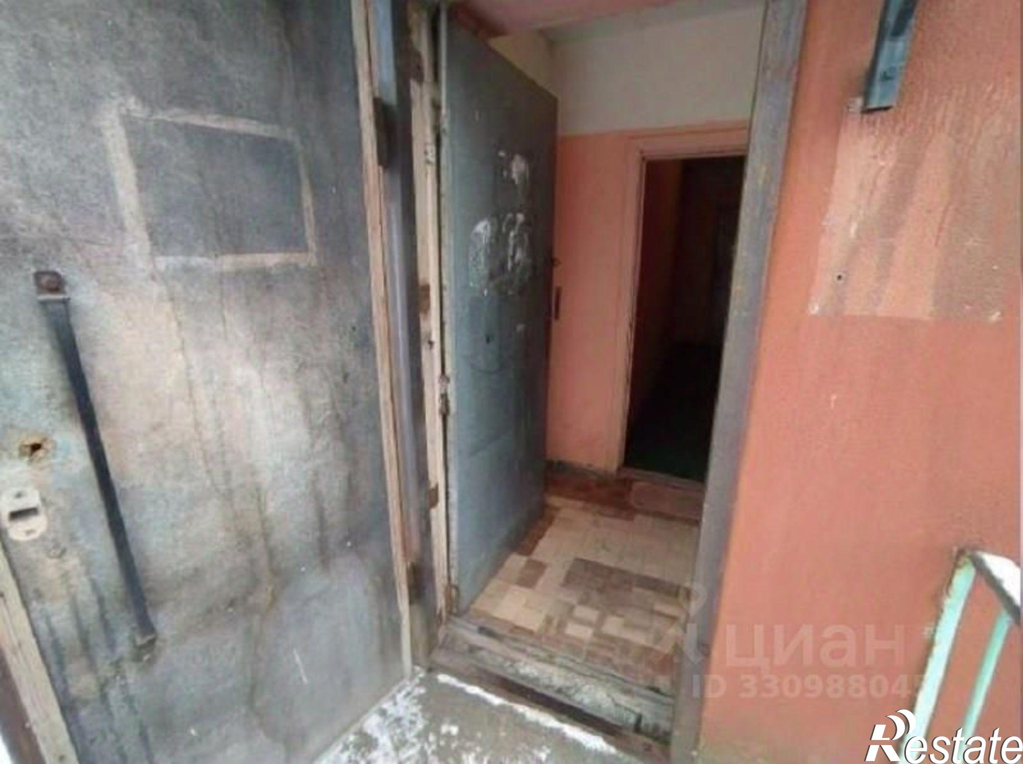 Купить офис, помещение под офис за 27 379 800 рублей на Революционная улица, 31