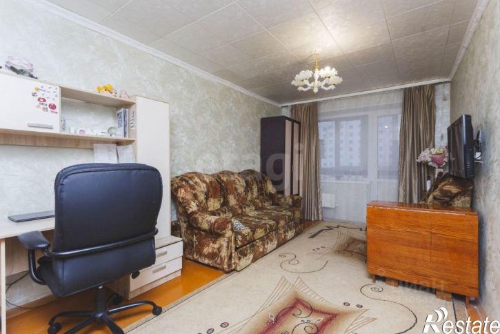 3-комн квартира улица Баязита Бикбая, 42,  д. 42