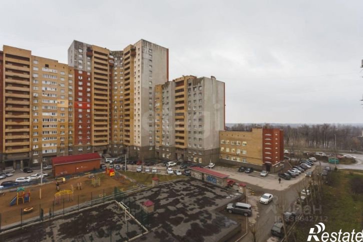 3-комн квартира улица Баязита Бикбая, 42,  д. 42