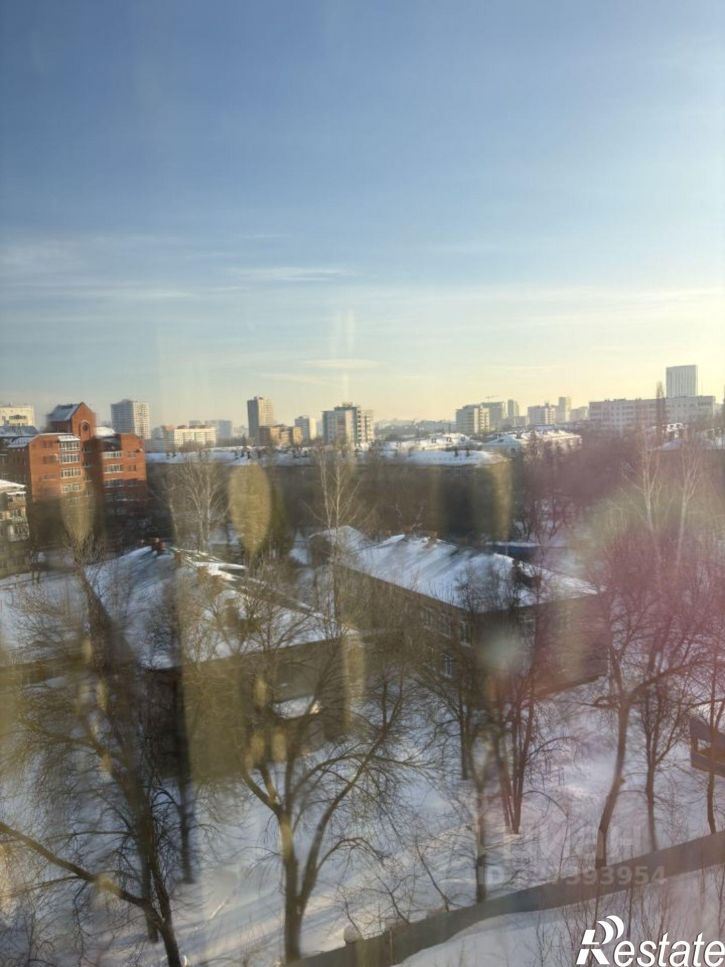 3-комн квартира проспект Октября, 65/6,  д. 65/6