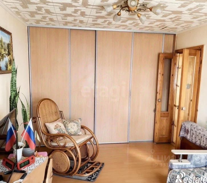2-комн квартира улица Ферина, 8,  д. 8