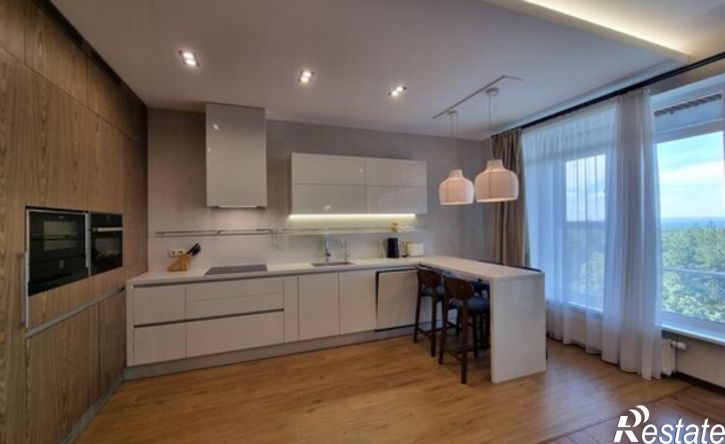 3-комн квартира улица Рихарда Зорге, 75А,  д. 75А