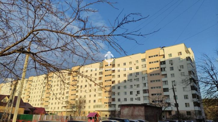 2-комн квартира Адмирала Ушакова, 84