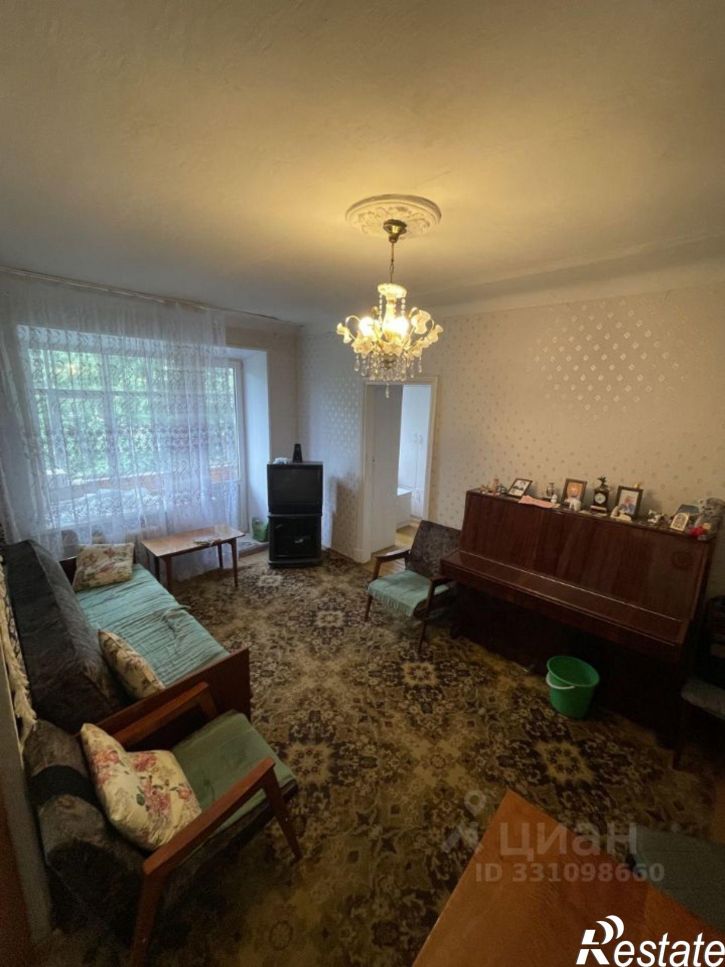 3-комн квартира ул 40 лет Октября, 8/15,  д. 8/15