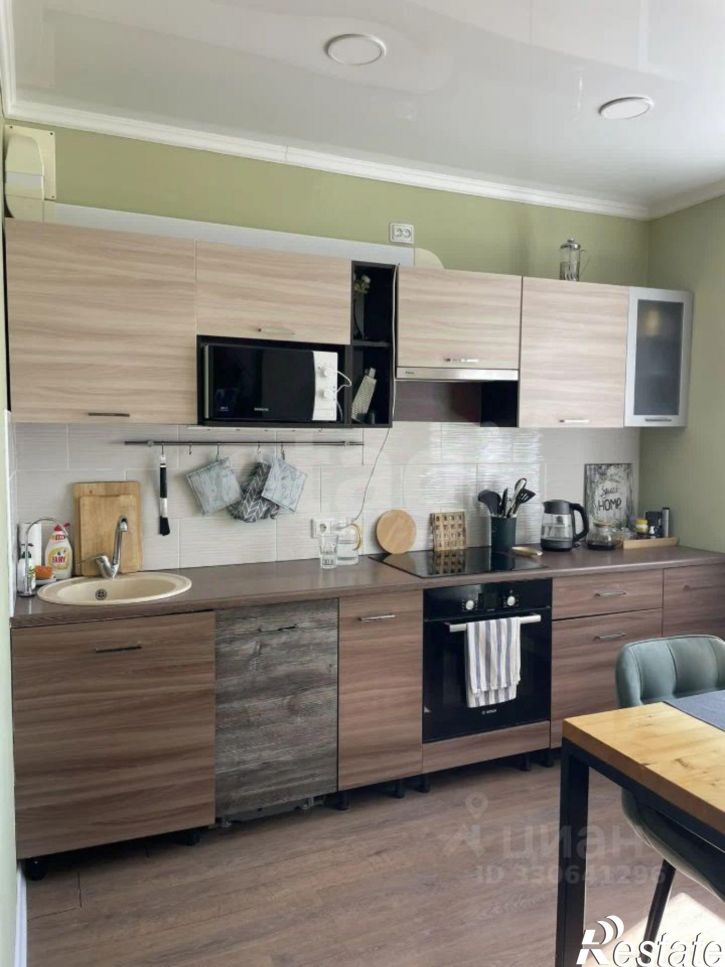 3-комн квартира улица Набережная реки Уфы, 11 к2,  д. 11 к2