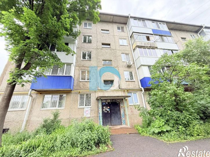 3-комн квартира улица Адмирала Ушакова, 56,  д. 56