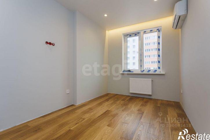 2-комн квартира ул Летчика Кобелева, 3,  д. 3