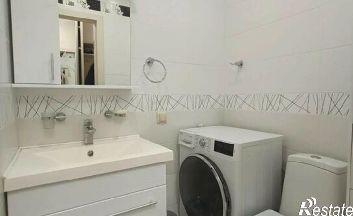 3-комн квартира Зайнаб Биишевой улица, 19,  д. 19