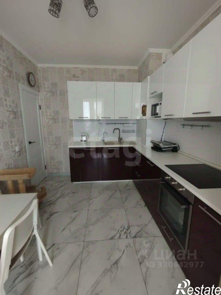 3-комн квартира улица Аксакова, 81/1,  д. 81/1