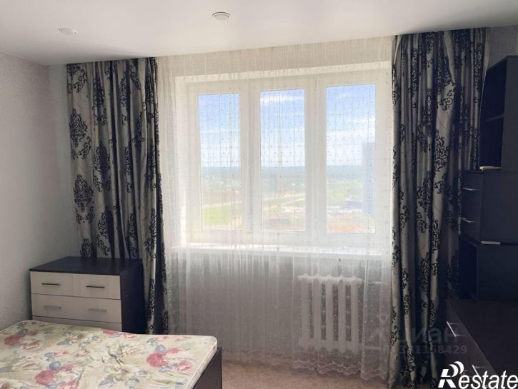 2-комн квартира улица Лётчиков, 11,  д. 11