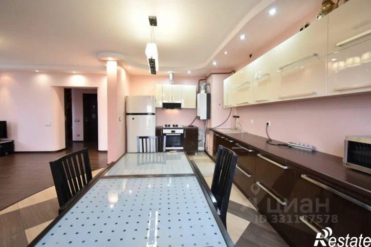 3-комн квартира улица Зайнаб Биишевой, 15,  д. 15