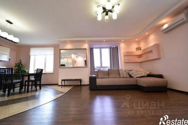 3-комн квартира улица Зайнаб Биишевой, 15,  д. 15