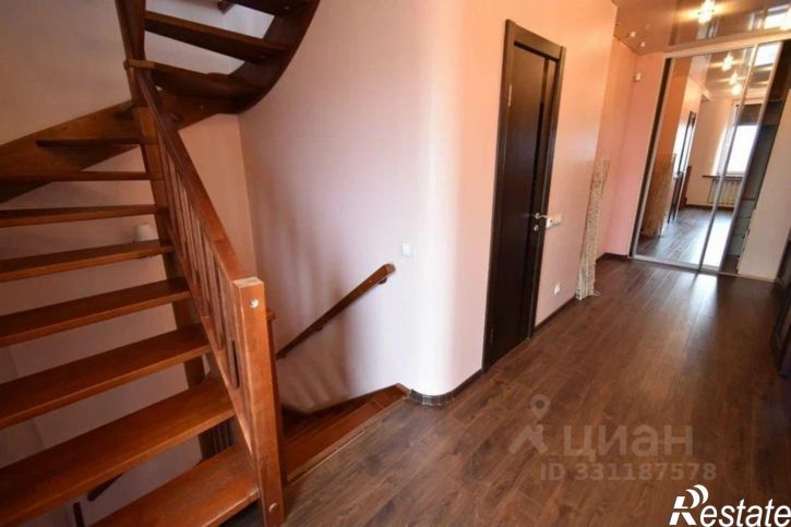3-комн квартира улица Зайнаб Биишевой, 15,  д. 15
