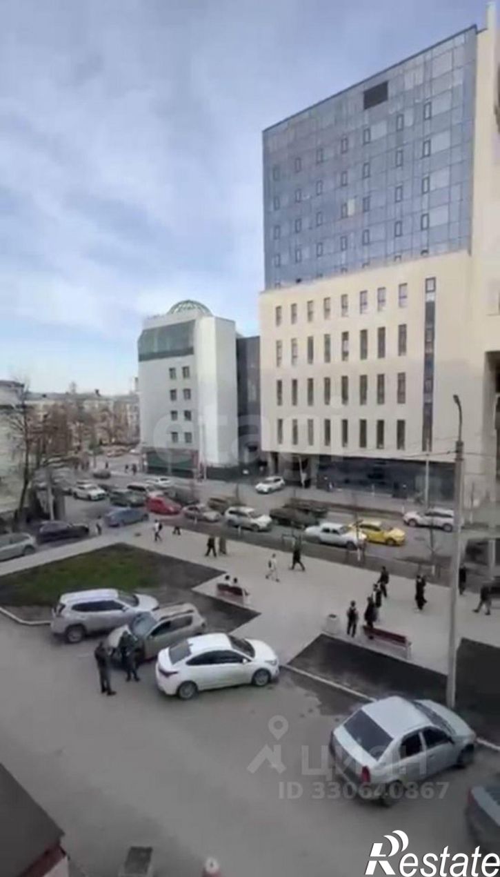 4-комн квартира улица Карла Маркса, 9/1,  д. 9/1