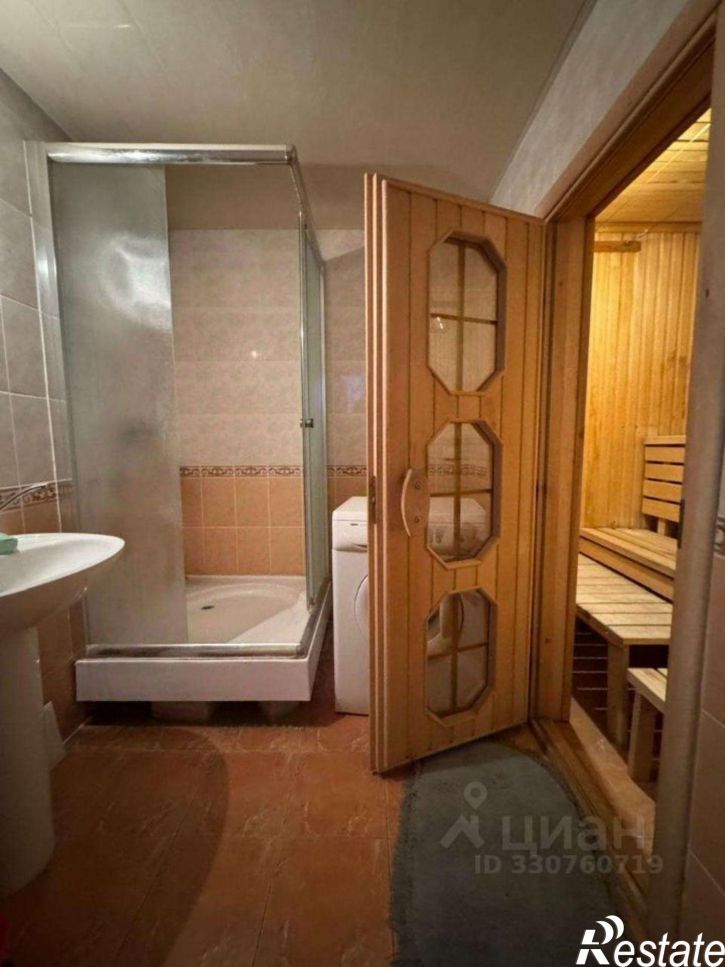 3-комн квартира улица Авроры, 3/1,  д. 3/1