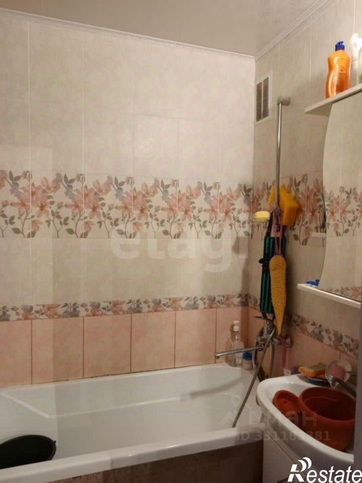 4-комн квартира ул Гвардейская, 60,  д. 60